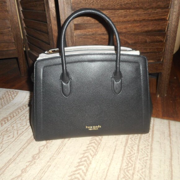 NWT Kate Spade  black leather classic handbag - Picture 1 of 10